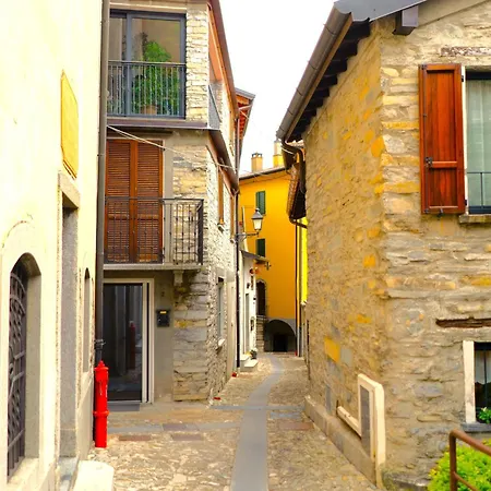 Ferienwohnung L' Asinello House Wifi Parking Carate Urio Exterior foto