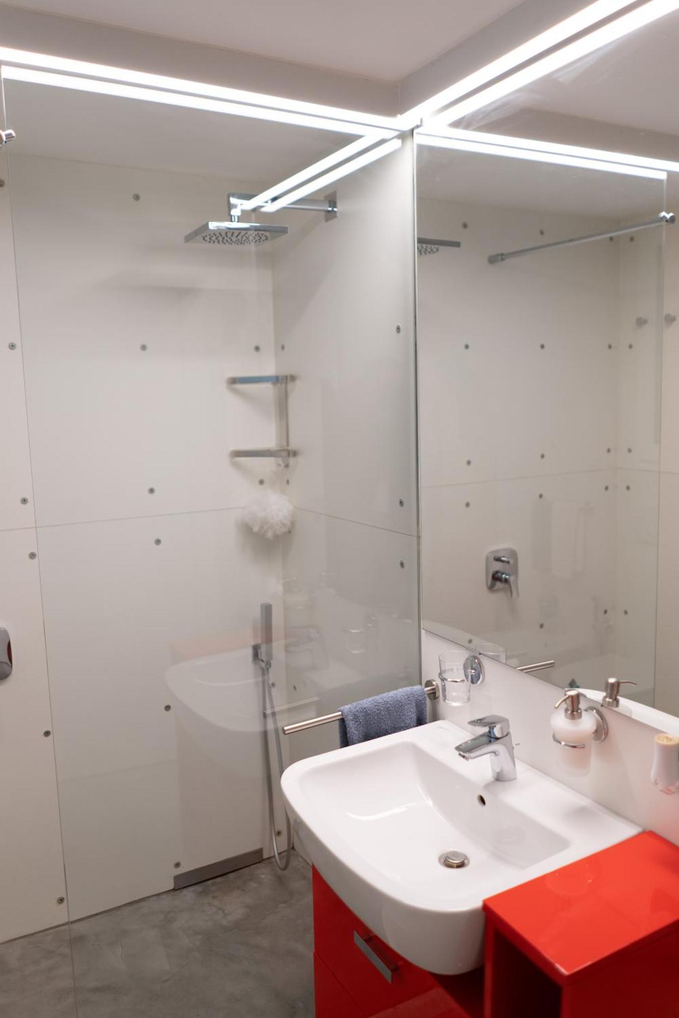 L' Asinello House Wifi Parking Apartamento Carate Urio